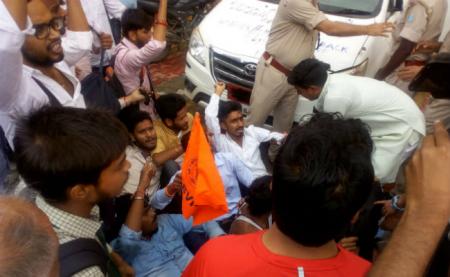 विरोध - फोटो - प्रभात खबर.jpg