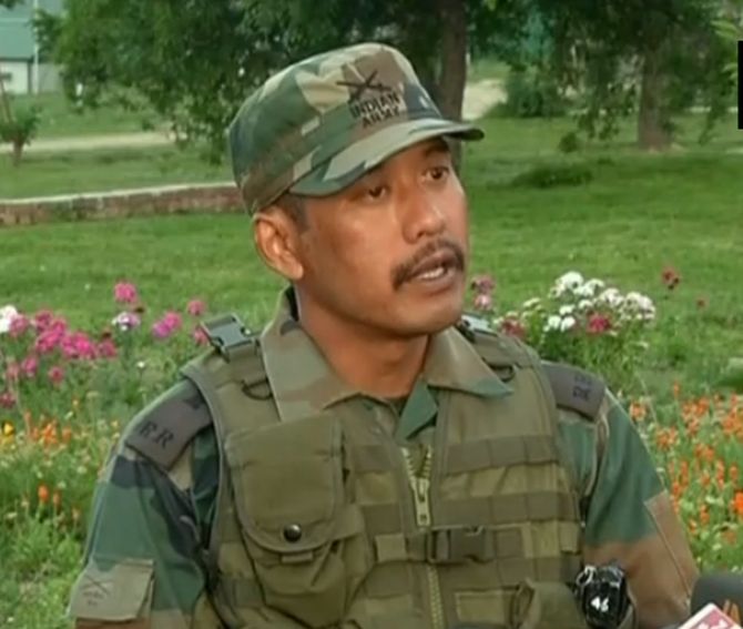 GOGOI 