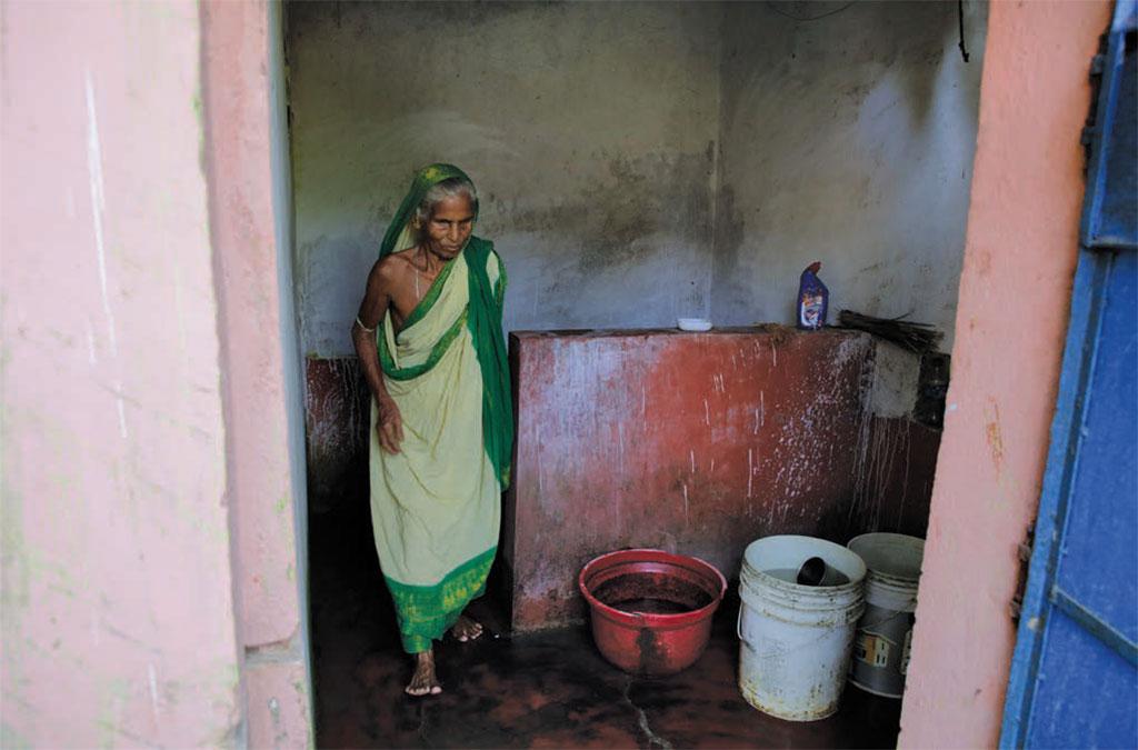 no bathing spaces for indian women
