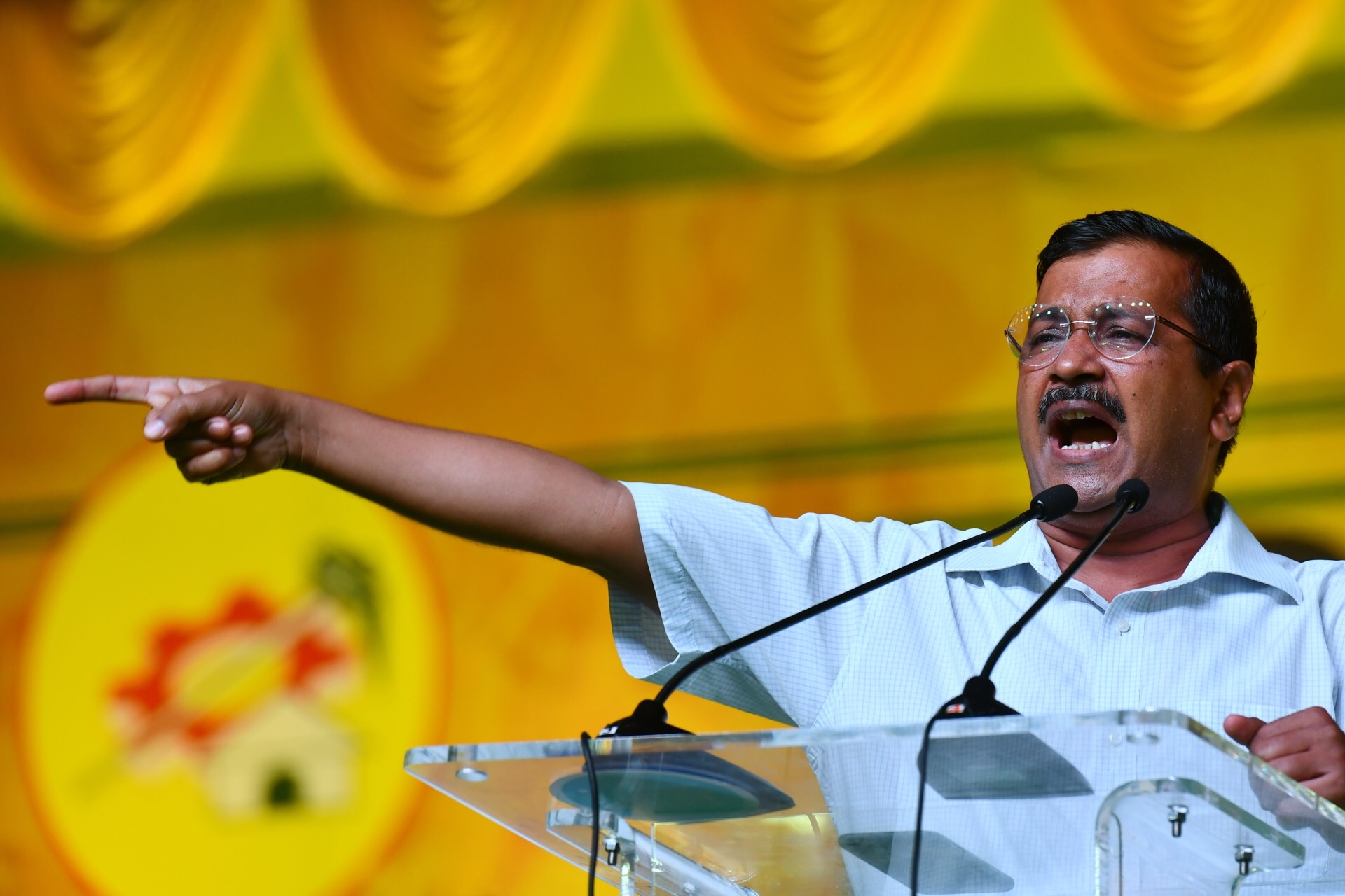 दिल्ली के मुख्यमंत्री अरविंद केजरीवाल