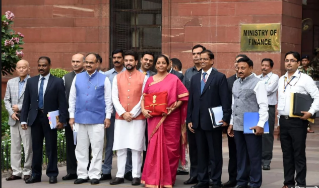 निजी निवेश से हासिल नहीं हो सकेगा सबके विकास का लक्ष्य   