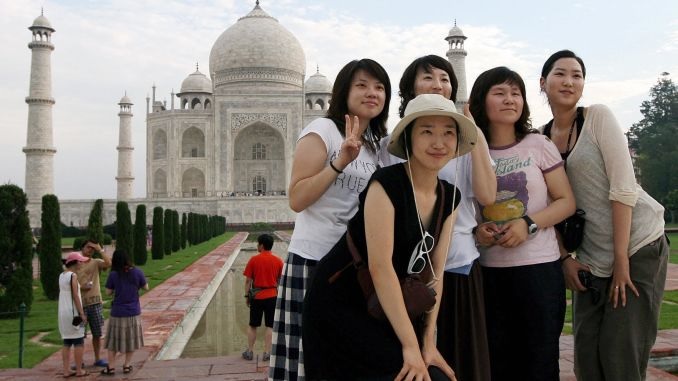 chines tourist