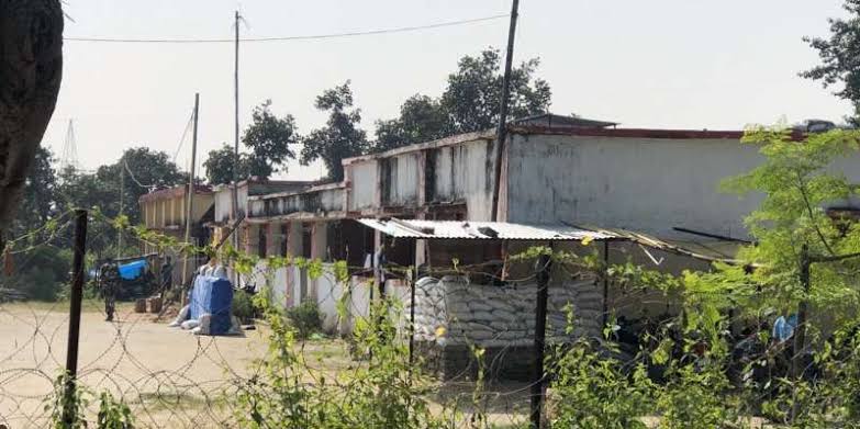 स्कूलों का सैनिकीकरण कब तक?