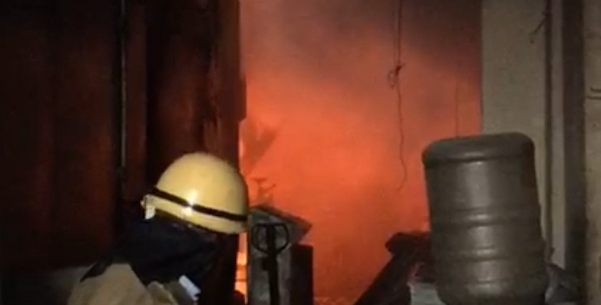 delhi fire