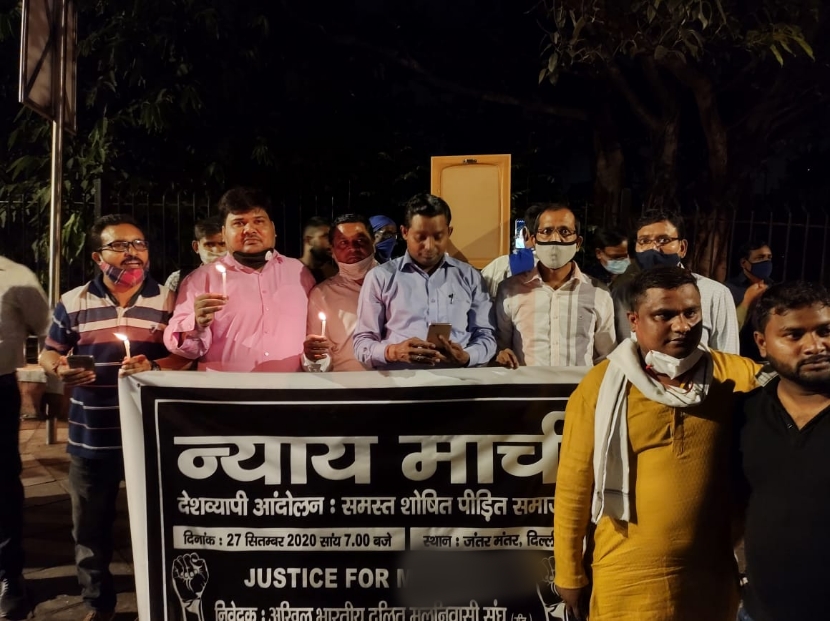 समाज की बेटी को न्याय दिलाने के लिए योगी से टकराए सफ़ाई कर्मचारी
