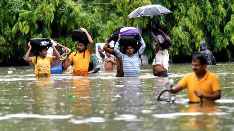 आईएमडी रिपोर्ट : प्रतिकूल मौसम  से सबसे अधिक मौतें बिहार और उत्तर प्रदेश में