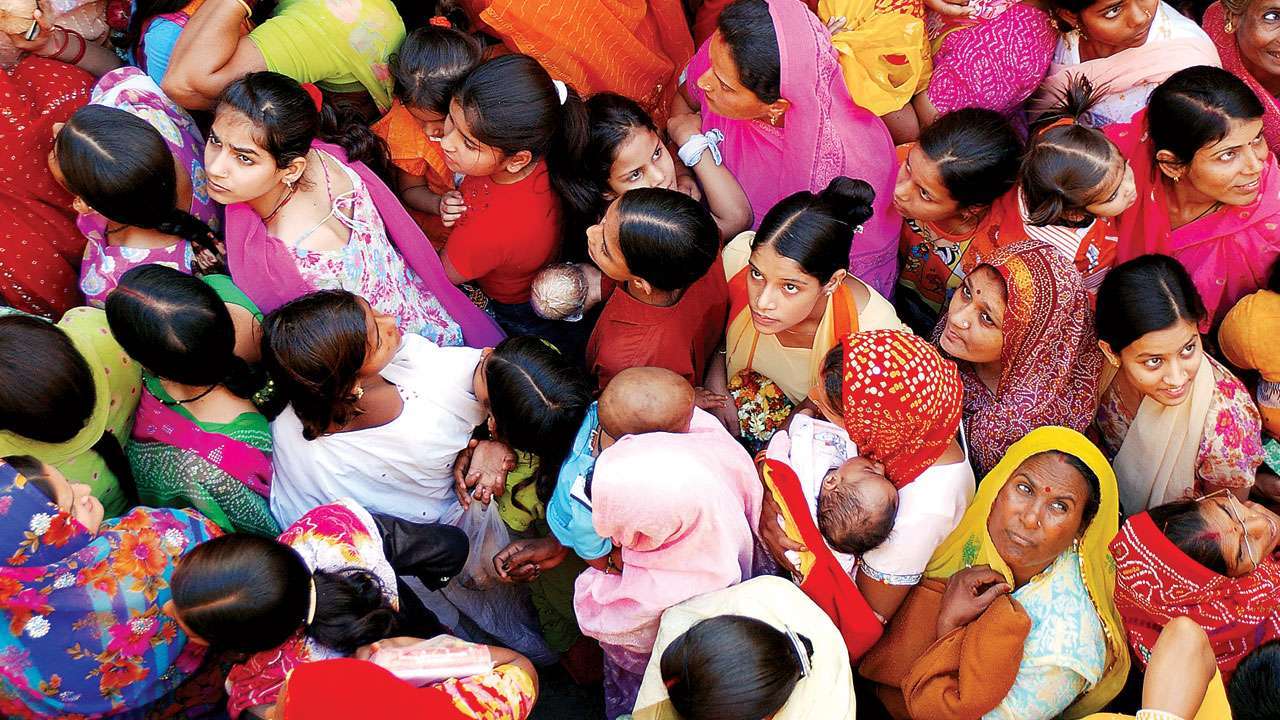 उत्तर प्रदेश जनसंख्या नियंत्रण विधेयक महिलाओं की जिंदगी पर सबसे ज्यादा असर डालेगा!