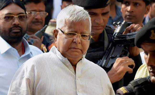 बिहार: लालू की सक्रिय राजनीति में वापसी से सत्तारूढ़ एनडीए में खलबली का माहौल