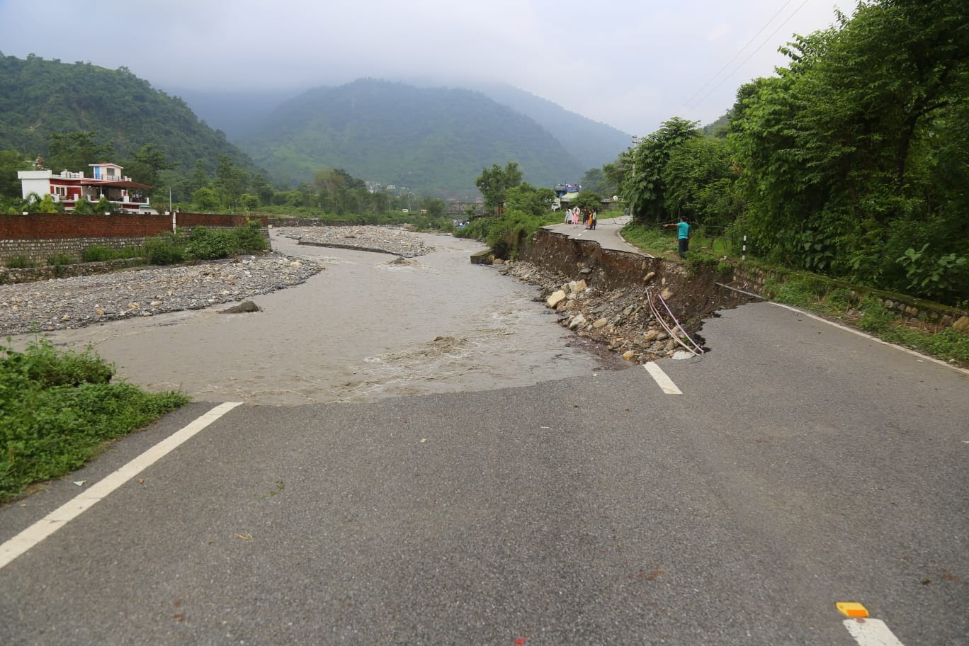 ROAD 