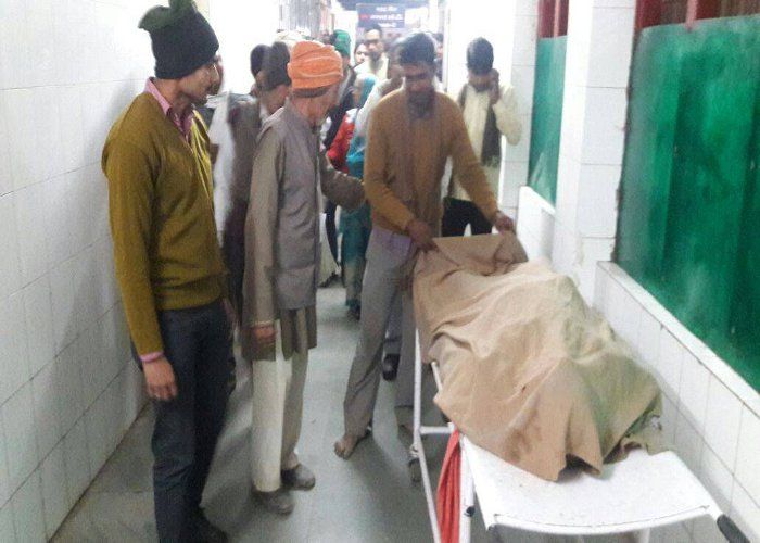 गुजरात में किसानों की करंट लगने से मौत