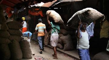 न्यूनतम मजदूरी