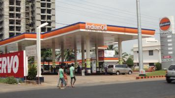 Workers die in Indian oil 