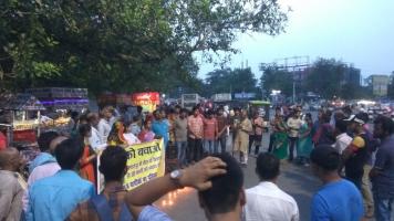 पटना में कैंडल मार्च और सभा
