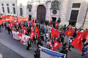 anti-nato protest-Munich
