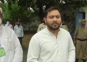  तेजस्वी