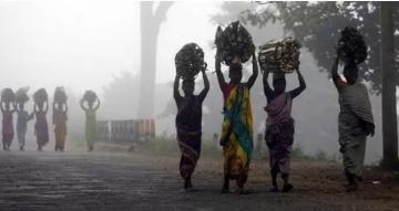 पीईएसए के 25 साल: उल्लंघन एवं कमज़ोर करने के प्रयास
